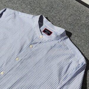 UNTUCKit Men's Long Sleeve Button-Down Shirt in size XL